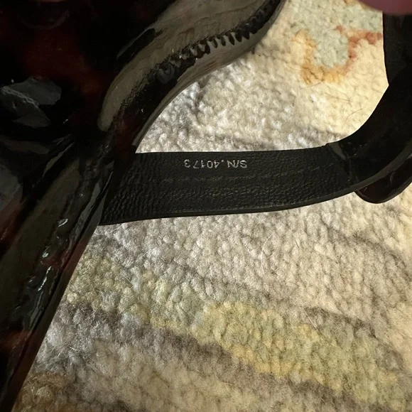 Tory Burch miller tortoise shell sandals - Picture 4 of 5